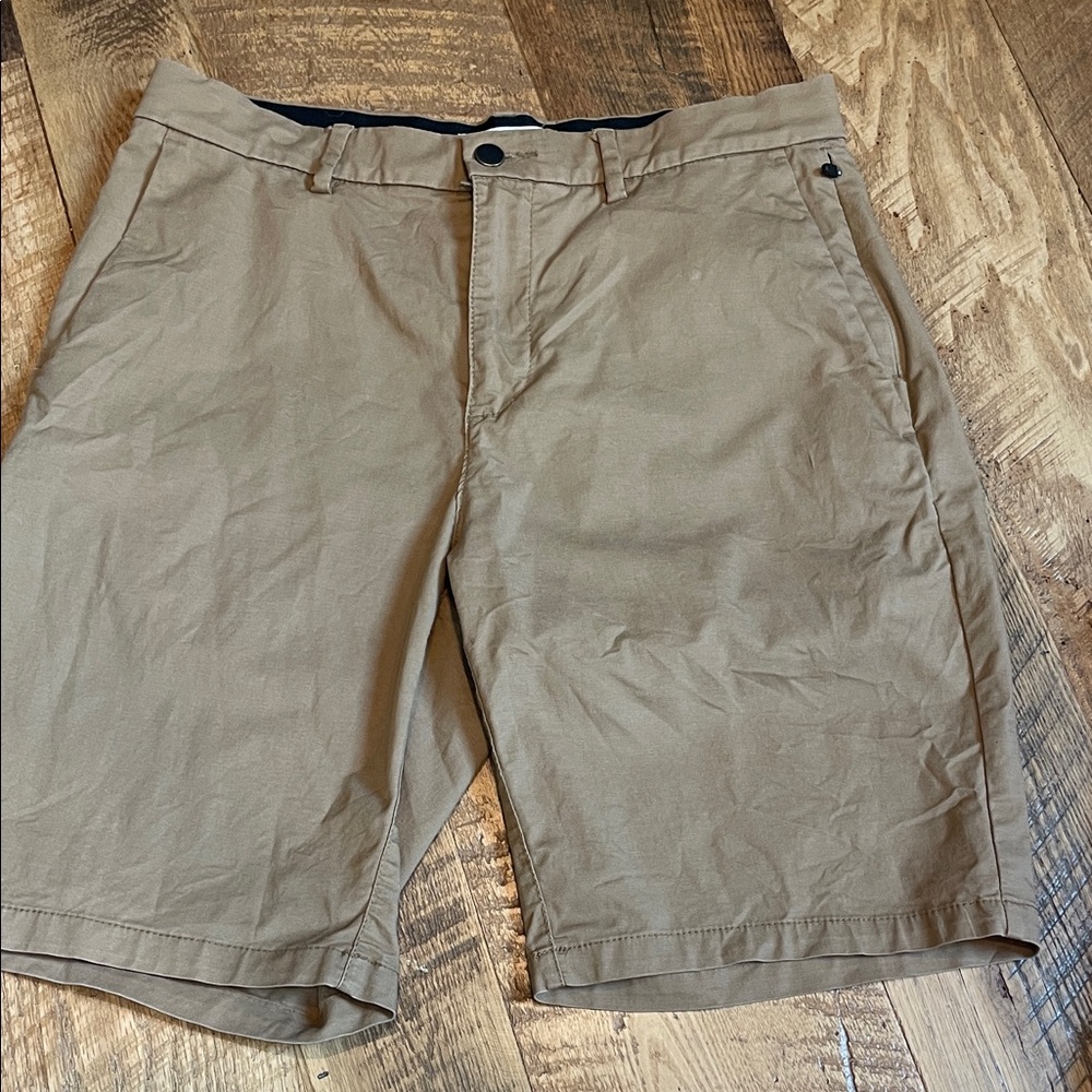 Old Navy Men's Khaki Flat Front Shorts
